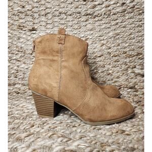 New Directions Women's Tango Heeled Ankle Bootie Brown Fashion Size 7